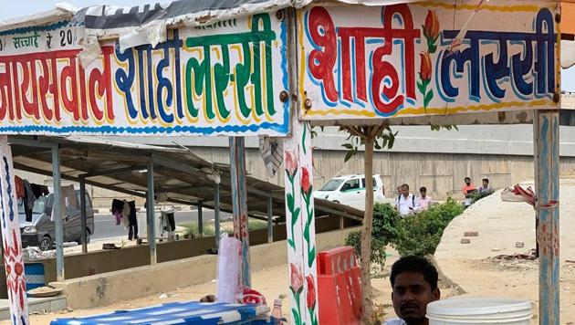 There’s nothing redeeming about Gurugram’s IFFCO Chowk until one spots Jaiswal’s Shahi Lassi. (HT Photo) There’s nothing redeeming about Gurugram’s IFFCO Chowk until one spots Jaiswal’s Shahi Lassi. (HT Photo)