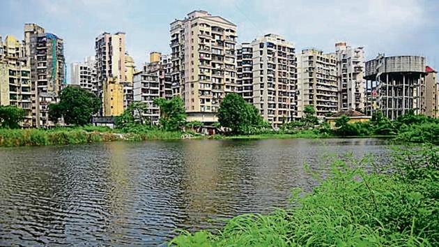 Residents have been fighting to save the pond at Sector 19 in Kharghar in Navi Mumbai.(HT image)