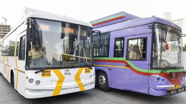 Previously, the BEST had placed an order for 400 AC buses that included 200 midi and 200 mini-sized buses. However, these are yet to arrive in the city.(HT image) Previously, the BEST had placed an order for 400 AC buses that included 200 midi and 200 mini-sized buses. However, these are yet to arrive in the city.(HT image)