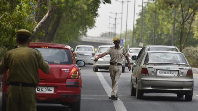 The AAP said the odd-even scheme would be implemented between November 4 and November 15 to make Delhi pollution-free and the BJP should cooperate in it. (Ravi Choudhary/HT File Photo) The AAP said the odd-even scheme would be implemented between November 4 and November 15 to make Delhi pollution-free and the BJP should cooperate in it. (Ravi Choudhary/HT File Photo)