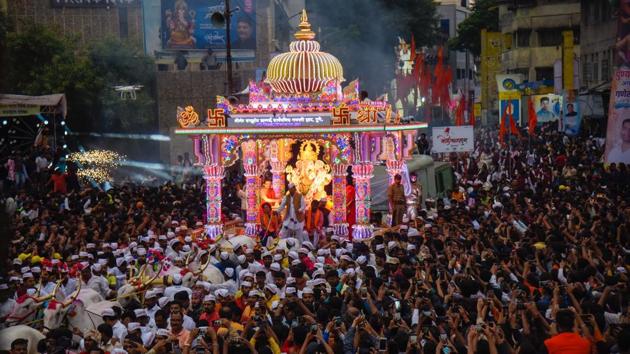 Ganapati Immerssion procession of Dagdusheth Halwai at Alka Talkies Chowk in Pune, Maharashtra. (Sanket Wankhade / HT Photo)