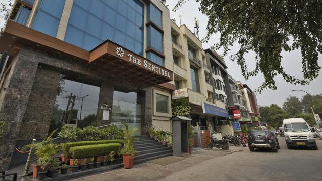 Suraj Kohli, who looks after the front office of a hotel in the area that came up two and a half years back, says, “Eighty per cent of our guests are patients from Gulf countries, and many of them stay from 15 days to 2 months.” Rinto Thomas, marketing manager, at another hotel in Jasola Vihar, which was started three years ago, says, “About 85% of our guests are medical tourists.” (Burhaan Kinu / HT Photo)