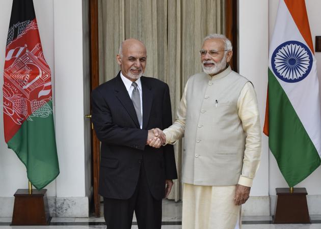Prime Minister Narendra Modi and Afghanistan President Ashraf Ghani. Without putting boots on the ground, India must play a much bigger role in Afghanistan, including to safeguard the multibillion-dollar assistance it has provided that country, and to checkmate Pakistan(Vipin Kumar/HT PHOTO)