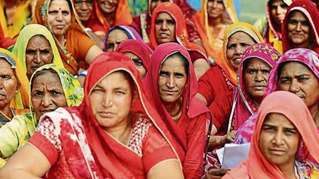 According to the official, the selected applicant will get a maximum subsidy of Rs 50,000 and will have to give 10% of the total loan. After the loan is approved, women can set up their enterprise for stitching or units of spices, pickles and food processing, local bakery items or running a ready-made garment store. (HT FILE) According to the official, the selected applicant will get a maximum subsidy of Rs 50,000 and will have to give 10% of the total loan. After the loan is approved, women can set up their enterprise for stitching or units of spices, pickles and food processing, local bakery items or running a ready-made garment store. (HT FILE)