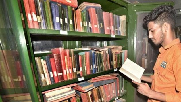 This year, out of the available 55,644 seats, only 17,981 students took admissions; leaving 37,663 seats vacant.(HT REPRESENTATIVE IMAGE)
