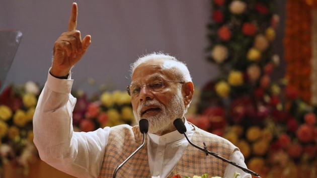 Before travelling to Varanasi, the prime minister is likely to begin his day by seeking blessings from his mother, Heeraba, 95, who lives in Ahmedabad.(Photo: AP)