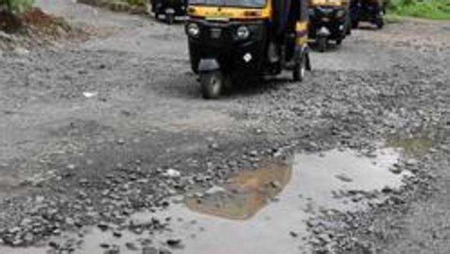 Pothole-ridden roads have led to two deaths this year. (Photo: Hindustan Times) Pothole-ridden roads have led to two deaths this year. (Photo: Hindustan Times)