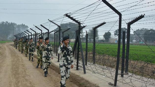 Former army vice-chief General Arvinder Singh Lamba lauded the idea and said that it will contribute greatly towards the understanding of these areas, known mostly to soldiers and administrative officers posted there. (HT FILE) Former army vice-chief General Arvinder Singh Lamba lauded the idea and said that it will contribute greatly towards the understanding of these areas, known mostly to soldiers and administrative officers posted there. (HT FILE)