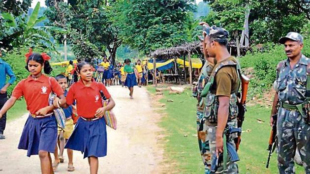 As per the police case four policemen posted as security guards of sitting Bharatiya Janata Party (BJP) MP from Khunti, Kariya Munda, were abducted by the villagers. This was in retaliation to a police attack on the village while a gram sabha was in progress in Ghagra. (HT FILE) As per the police case four policemen posted as security guards of sitting Bharatiya Janata Party (BJP) MP from Khunti, Kariya Munda, were abducted by the villagers. This was in retaliation to a police attack on the village while a gram sabha was in progress in Ghagra. (HT FILE)