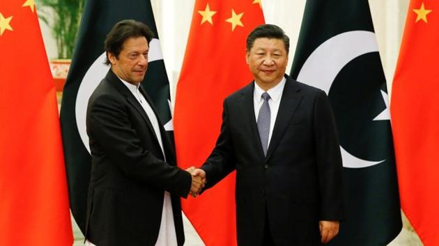 China to open visa office in Peshawar to improve economic relations with Pakistan.(Reuters Photo)