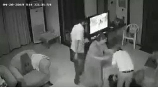 A CCTV footage of a retired Hyderabad high court Justice Nooty Ramamohana Rao, and his son beating up his son’s wife, has emerged, news website The News Minute reported on Friday.(@panditjipranam/Twitter screengrab)