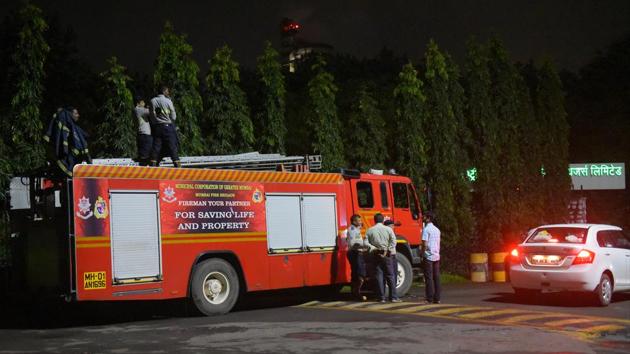 Fire brigade out side Rashtriya Chemical Fertiliser's plant in the Chembur after a complains of gas leakage various parts in Mumbai. (Vijayanand Gupta/HT Photo) Fire brigade out side Rashtriya Chemical Fertiliser's plant in the Chembur after a complains of gas leakage various parts in Mumbai. (Vijayanand Gupta/HT Photo)