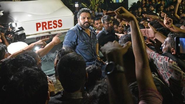 Union Minister of State for Environment, Forest and Climate Change Babul Supriyo was manhandled by students in the campus of the Jadavpur University in Kolkata on Thursday.(Samir Jana/HT Photo) Union Minister of State for Environment, Forest and Climate Change Babul Supriyo was manhandled by students in the campus of the Jadavpur University in Kolkata on Thursday.(Samir Jana/HT Photo)