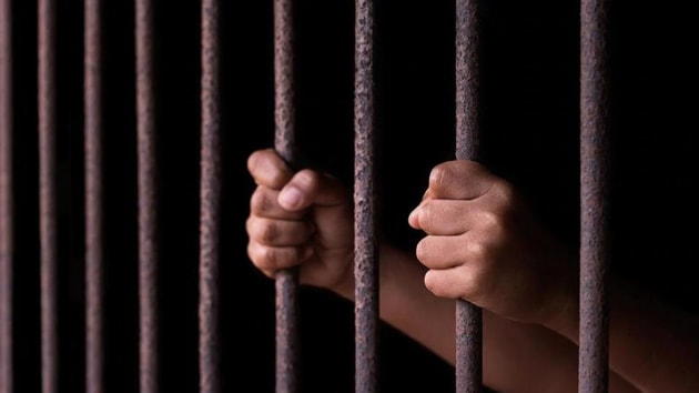 A total of 285 prisoners were moved from Kashmir to jails in Agra, Lucknow, Varanasi, Naini (Allahabad), Bareilly and Ambedkar Nagar after the revocation of Jammu and Kashmir’s special status on August 6. (HT FILE) A total of 285 prisoners were moved from Kashmir to jails in Agra, Lucknow, Varanasi, Naini (Allahabad), Bareilly and Ambedkar Nagar after the revocation of Jammu and Kashmir’s special status on August 6. (HT FILE)