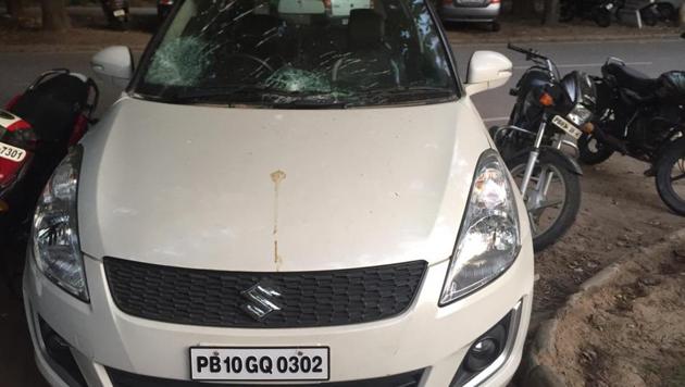 Rahul Kumar had parked his car outside Boys’ Hostel No. 4 on Friday night. He found its windscreen shattered on Saturday.(HT PHOTO)