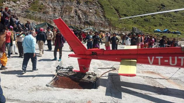 This is the third such chopper incident in Uttarakhand this year.(HT PHOTO.) This is the third such chopper incident in Uttarakhand this year.(HT PHOTO.)