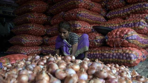 Traders and farmers in other states stock onions, waiting for the apt time to sell their produce at the optimum price(HT Photo)