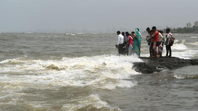 Nadar said authorities have not told him what might happen to his home as sea levels rise, or if they are doing anything to help his family move. “It’s dangerous and worrying for our children’s future, and leaves every family living here at God’s mercy,” he said. Even a 20-cm rise would more than double the frequency of flooding in tropical zones such as the Mumbai coast, according to a 2017 report by US experts. (Punit Paranjpe / AFP) Nadar said authorities have not told him what might happen to his home as sea levels rise, or if they are doing anything to help his family move. “It’s dangerous and worrying for our children’s future, and leaves every family living here at God’s mercy,” he said. Even a 20-cm rise would more than double the frequency of flooding in tropical zones such as the Mumbai coast, according to a 2017 report by US experts. (Punit Paranjpe / AFP)
