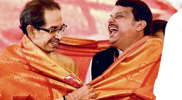 Shiv Sena chief Uddhav Thackeray and chief minister Devendra Fadnavis, at a function in Vashi, on Wednesday. (Bachchan kumar/HT) Shiv Sena chief Uddhav Thackeray and chief minister Devendra Fadnavis, at a function in Vashi, on Wednesday. (Bachchan kumar/HT)
