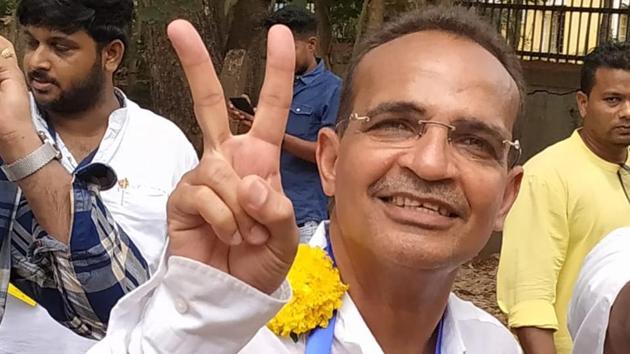 Atanasio Monserrate shows victory sign after winning the Panaji assembly bypoll in May.(ANI FILE PHOTO)