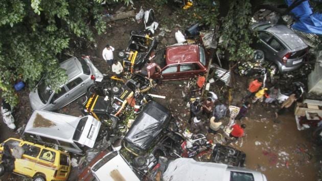 Vehicles are piled up on a street after a flash flood following heavy rains, in Pune.(PTI) Vehicles are piled up on a street after a flash flood following heavy rains, in Pune.(PTI)
