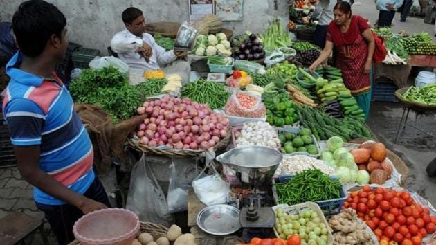 Niti Ayog member Ramesh Chand said onion prices were elevated right now and prices would come down when summer crop hit markets by November.(Photo: HT file photo) Niti Ayog member Ramesh Chand said onion prices were elevated right now and prices would come down when summer crop hit markets by November.(Photo: HT file photo)