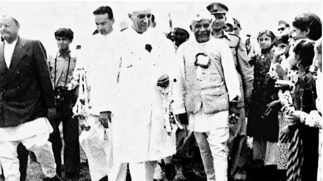 Tulsi Mehar Shrestha with Jawaharlal Nehru, Nepal.(by special arrangement)