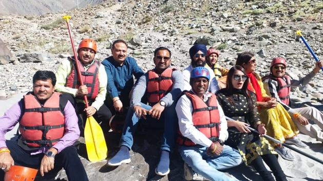 Mayor Rajesh Kumar Kalia with MC councillors after water rafting in Leh on Wednesday. The tour has been organised at an expense of ₹11 lakh. (HT Photo) Mayor Rajesh Kumar Kalia with MC councillors after water rafting in Leh on Wednesday. The tour has been organised at an expense of ₹11 lakh. (HT Photo)