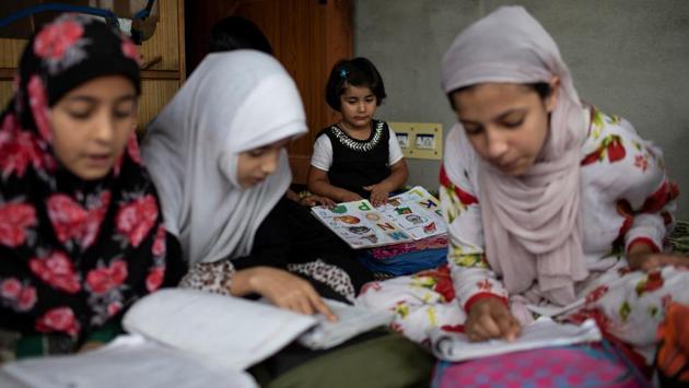 “The education of students in this locality is suffering because of the turmoil. We won’t let our future generations suffer,” said Adil, a college student turned teacher. Another student teacher, Walid, said: “These children only see bullets and pellets every day”. Other students are providing basic medical care so people need not go into other areas of the city for fear of arrest. (Danish Siddiqui / REUTERS)