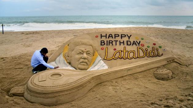 A sand sculpture of singer Lata Mangeshkar created by sand artist Sudarsan Pattnaik, on the occasion of her 90th birthday in Puri, Odisha. (PTI) A sand sculpture of singer Lata Mangeshkar created by sand artist Sudarsan Pattnaik, on the occasion of her 90th birthday in Puri, Odisha. (PTI)