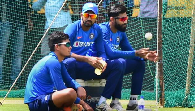 Indian cricketers Ravindra Jadeja, Krunal Pandya and Rahul Chahar during a practice session(PTI)