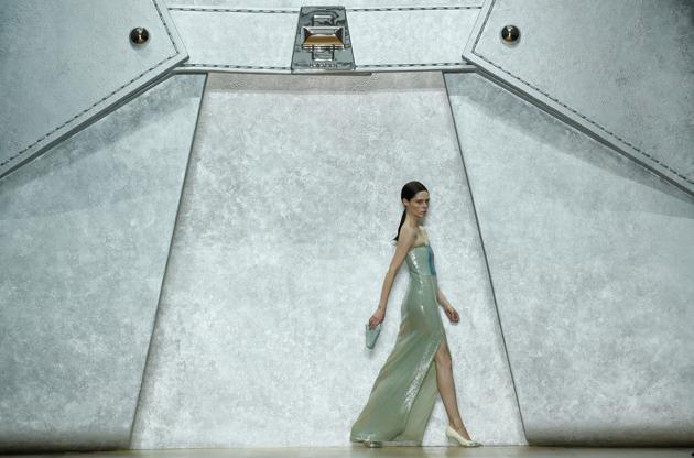 A model presents a creation by Swiss designer Albert Kriemler as part of his Spring/Summer 2020 women's ready-to-wear collection show for fashion house Akris during the Paris Fashion Week in Paris, France, September 29, 2019. REUTERS/Gonzalo Fuentes (REUTERS)