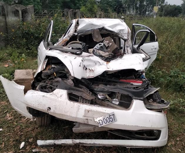 Mangled remains of the car after the accident on Patiala-Samana road on Sunday night.(HT PHOTO)