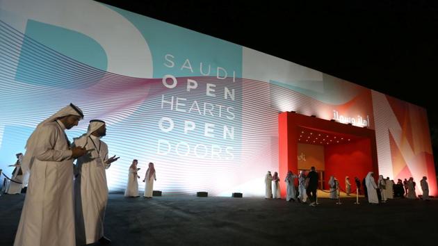 Saudi men attend the launch of the new Saudi tourist visa at the historic city of Diriyah, a UNESCO World Heritage Site, in Riyadh, Saudi Arabia.(REUTERS) Saudi men attend the launch of the new Saudi tourist visa at the historic city of Diriyah, a UNESCO World Heritage Site, in Riyadh, Saudi Arabia.(REUTERS)