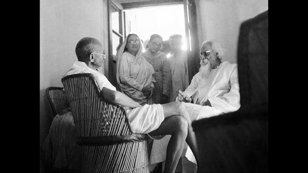Mahatma Gandhi and Rabindranath Tagore in Santiniketan in February 1940. Gandhi was fascinated with Bengali, so much so that he even practised writing Bengali on the last day of his life. For him, Bengali was not just one more script. It was the language in which Ekla cholo (Rabindranath Tagore’s song) was written. (Courtesy National Gandhi Museum)