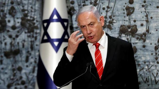 Benjamin Netanyahu’s long-awaited pre-indictment hearing on corruption charges began Wednesday in Jerusalem. (Reuters photo) Benjamin Netanyahu’s long-awaited pre-indictment hearing on corruption charges began Wednesday in Jerusalem. (Reuters photo)