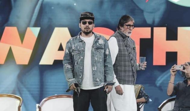 Amitabh Bachchan and Naezy shared the stage at an event recently.