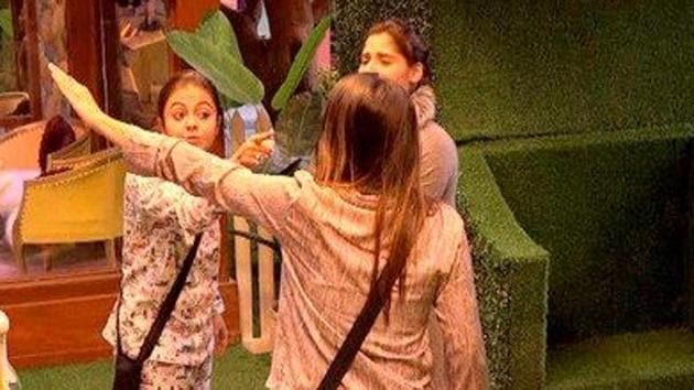 Bigg Boss 13 4 November 2021 2024 favors