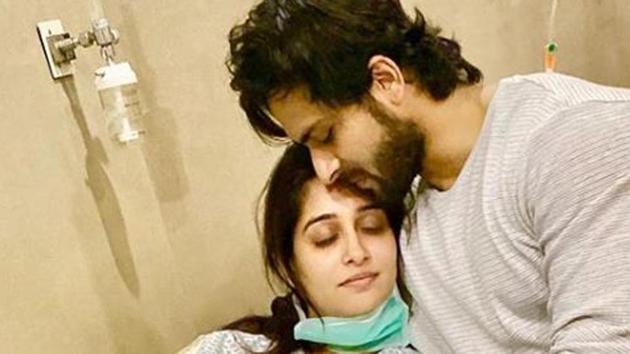 Sasural Simar Ka star Dipika Kakar hospitalised, husband Shoaib hugs her  and prays for 'speedy recovery' - Hindustan Times