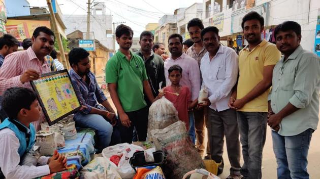 Mana Peddapuram have launched a ‘rice-for-plastic’ concept which aims to rid Andhra of single-use plastic, by exchanging rice for plastic among the underprivileged, (HT Photos/Srinivasa Rao Apparasu) Mana Peddapuram have launched a ‘rice-for-plastic’ concept which aims to rid Andhra of single-use plastic, by exchanging rice for plastic among the underprivileged, (HT Photos/Srinivasa Rao Apparasu)