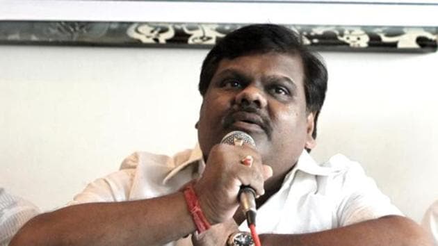 The RPI, led by Union minister Ramdas Athawale, has been given six seats as part of the seat-sharing deal between the BJP, Shiv Sena and other smaller allies for the October 21 state elections.(Prajakt Patil/ HT FILE Photo)