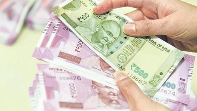 We have been insisting on an expedited settlement. Even now we are ready to conclude a reasonable and satisfactory settlement by mutual discussion said C.H. Venkatachalam, General Secretary, All India Bank Employees’ Association. (HT Photo/Representative Image) We have been insisting on an expedited settlement. Even now we are ready to conclude a reasonable and satisfactory settlement by mutual discussion said C.H. Venkatachalam, General Secretary, All India Bank Employees’ Association. (HT Photo/Representative Image)