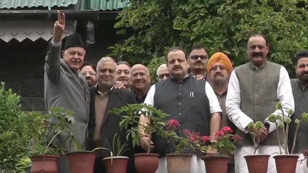 A delegation of National Conference met with party president Farooq Abdullah on Sunday, October 6, 2019. (ANI / Twitter) A delegation of National Conference met with party president Farooq Abdullah on Sunday, October 6, 2019. (ANI / Twitter)