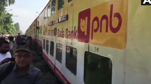 According to officials, the fifth and the eighth coaches of the Lucknow -Anand Vihar Double Decker AC Express derailed at the level crossing gate number 415 at around 10:15am on October 6, 2019.(ANI / Twitter)