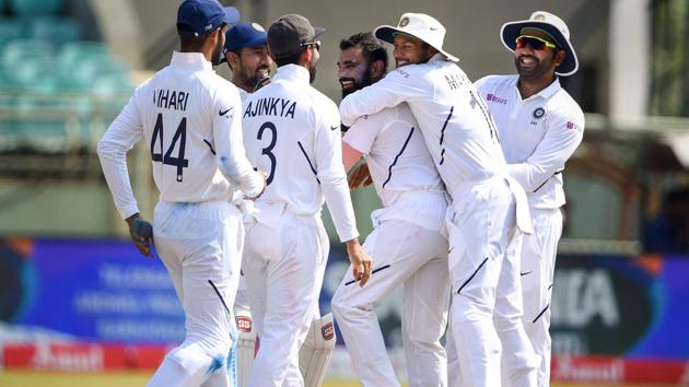 India's Mohammed Shami celebrates with teammates.(PTI)