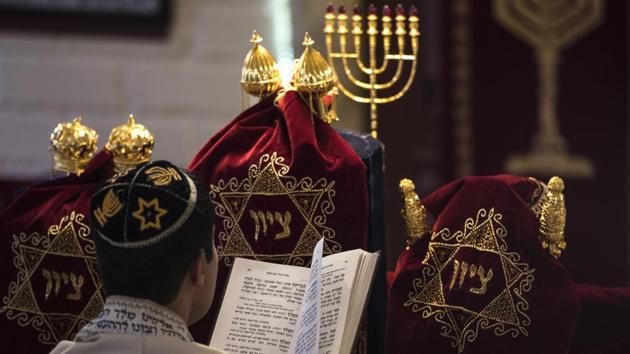 The Jewish community offers prayers as they celebrate the Rosh Hashana or Jewish New Year at Shaare Rason Synagogue in Mumbai, Maharashtra. (Pratik Chorge / HT Photo)