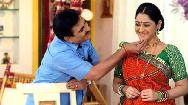 Disha Vakani X X X Video - Taarak Mehta Ka Ooltah Chashma: Jethalal announces Dayaben is back, but is  it Disha Vakani? Watch video - Hindustan Times