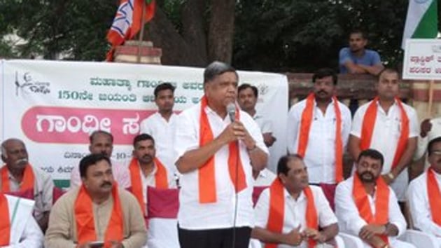 Jagadish Shettar said the split between the Congress and JD(S) was set to help the saffron party in the byelections to 15 seats that fell vacant as a result of the disqualifications of 17 MLAs, who brought down the coalition government. (Photo @JagadishShettar)