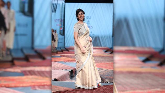 Actor Sakshi Tanwar played muse to designer Pratima Pandey.(FDCI)