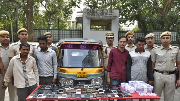 Of the recovered cellphones, more than 50 were stolen from DTC buses plying on Mathura Road. (Burhaan Kinu/HT Photos) Of the recovered cellphones, more than 50 were stolen from DTC buses plying on Mathura Road. (Burhaan Kinu/HT Photos)